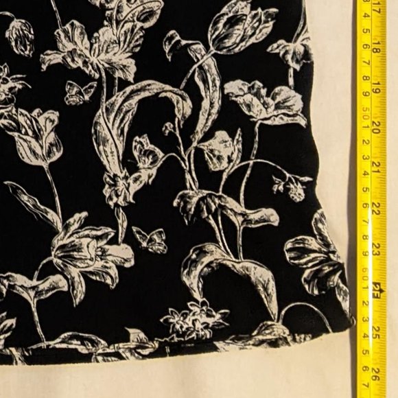 Halogen Sleeveless Top L Black with White Flowers - Picture 8 of 10